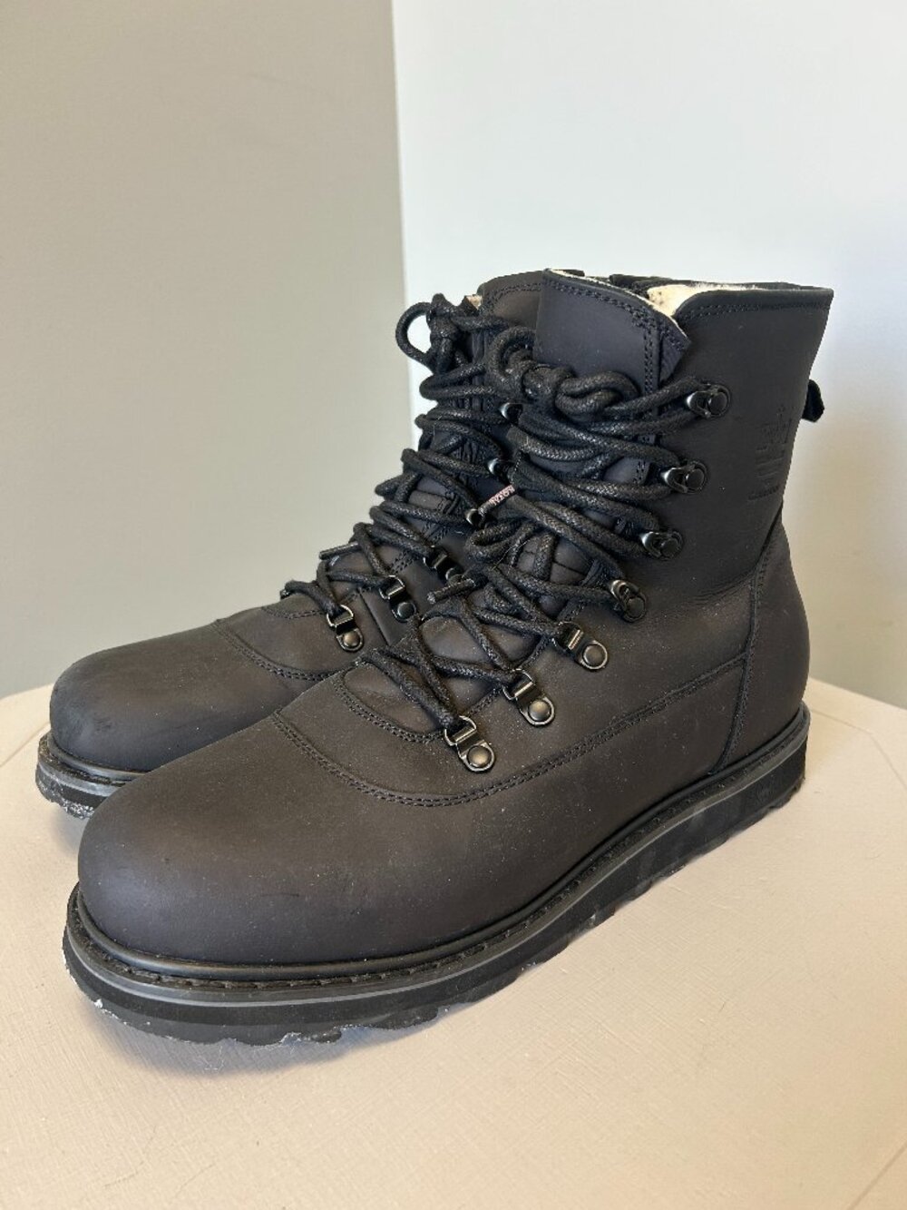 Royal Canadian Armstrong Waterproof Leather Winter Boots Men's Size 10